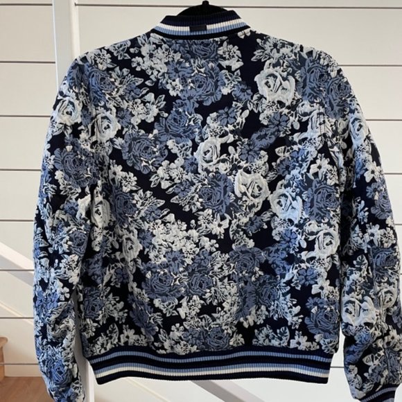 BlankNYC Reversible Bomber Jacket - Picture 4 of 10